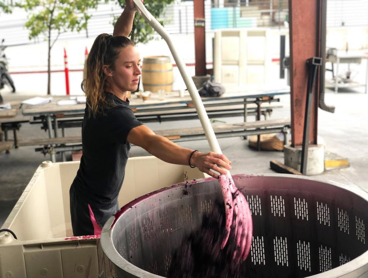 Folk Notes: Q&A with Rosalind Reynolds from Emme Wines | Women in Wine