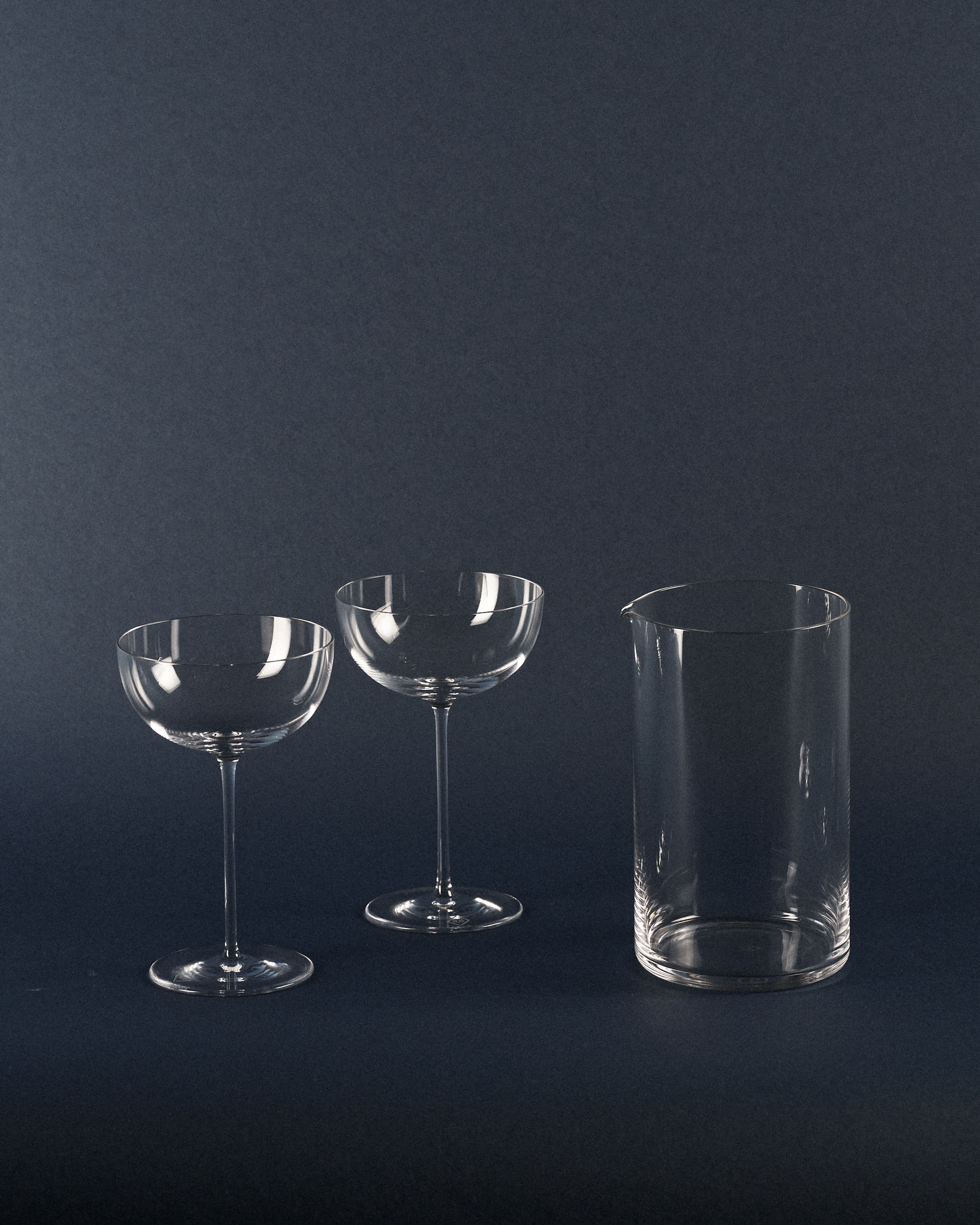 https://folkwayswines.com/cdn/shop/files/Folkways-Wines-Spirits-Objects-crystal-classic-coupe-set-of-two7_2000x.jpg?v=1700454943